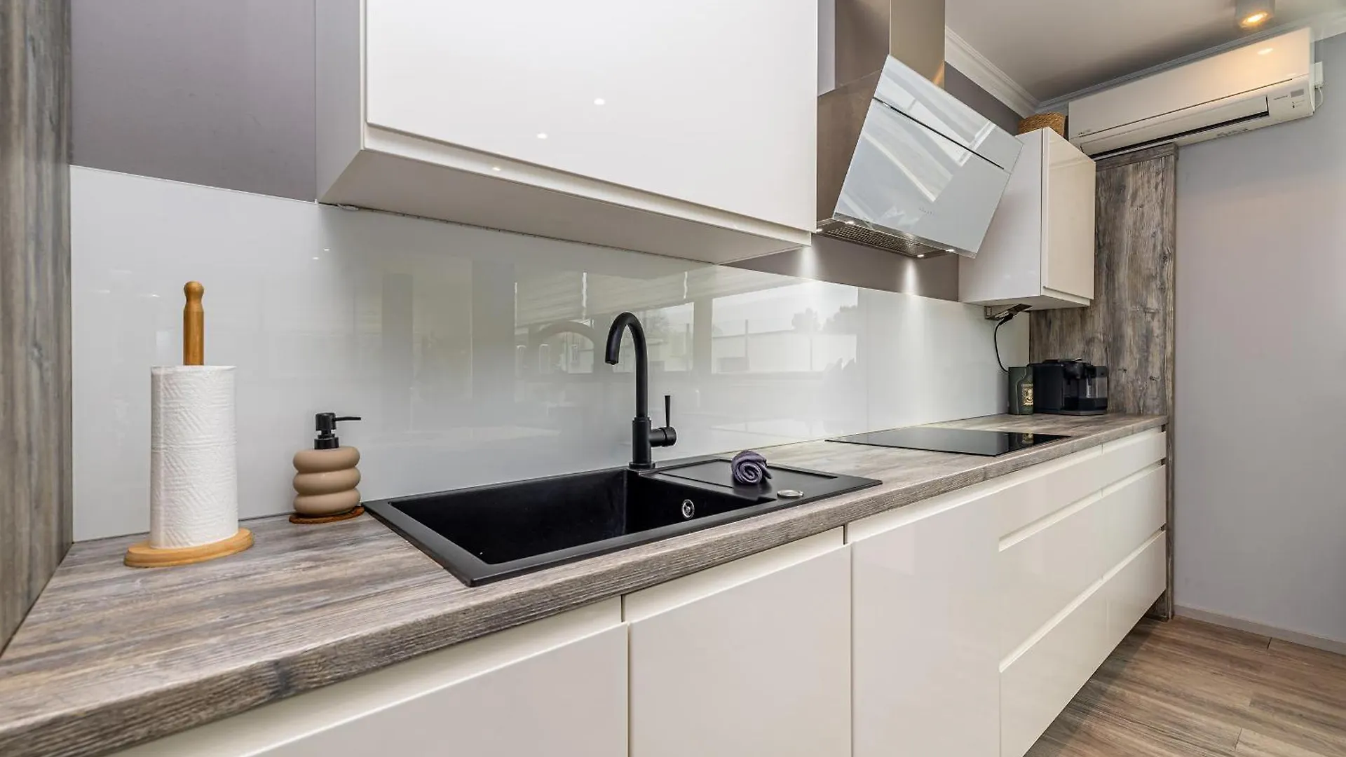 Holiday Apartment Aquavista With Private Pool Malinska